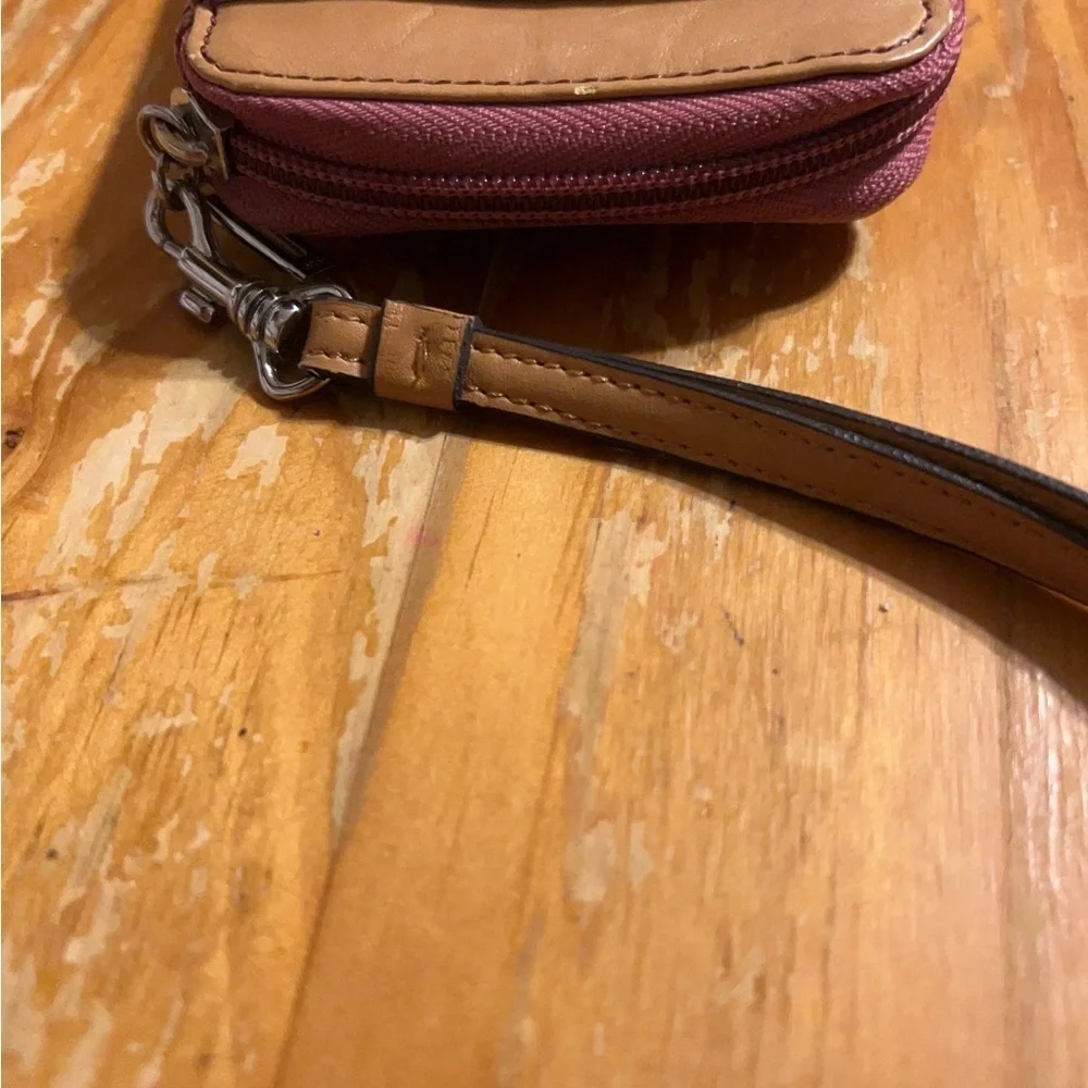 Guess brand cell